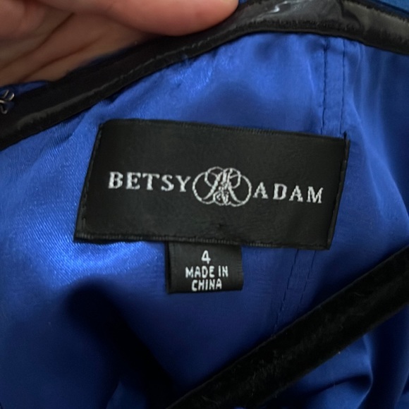 Betsy & Adam Sequin Gown - Picture 2 of 5